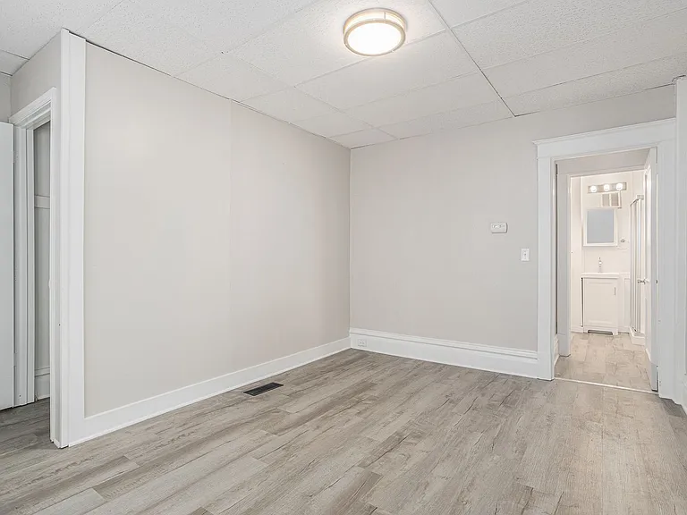 429 Davis St #1 — Photo 12