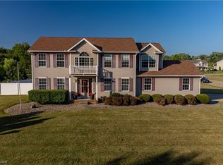 1984 Liberty Dr NE, Louisville, OH 44641