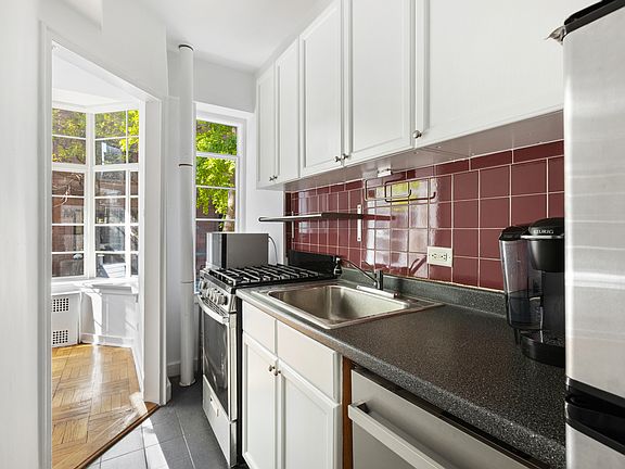 4th image of 57 Montague St APT 2C