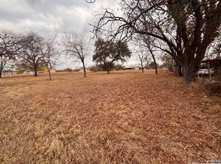 90 E Highway 90 #2A, Sabinal, TX 78881