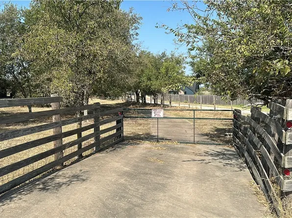 4427 Cedar Creek Rd, Temple, TX 76504