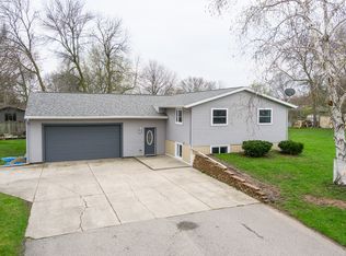 2215 W Glendale Ave, Appleton, WI 54914
