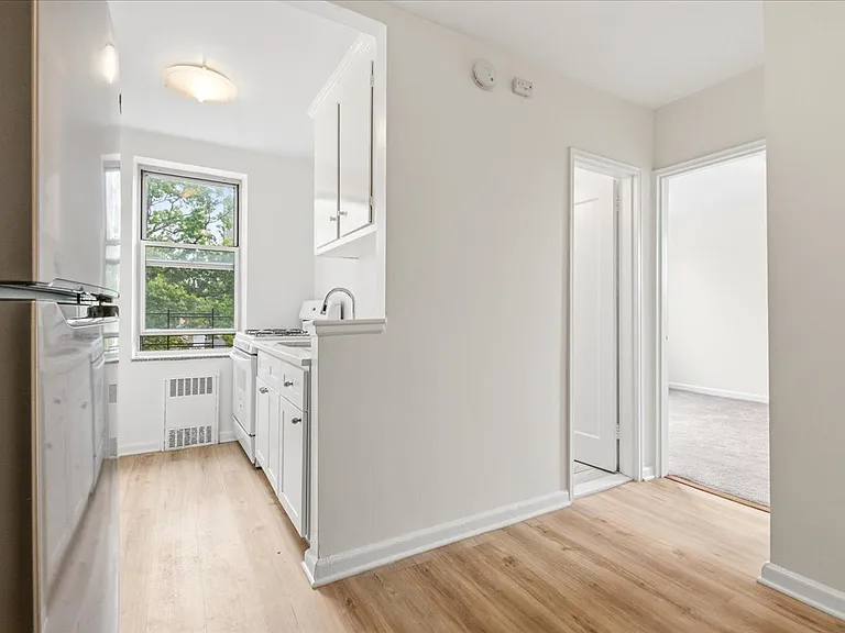 82-40 Austin St #6B — Photo 19