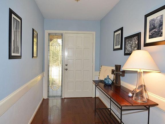 3rd image of 3415 Park Royal Dr