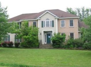 1 Buckingham Dr, Londonderry, NH 03053