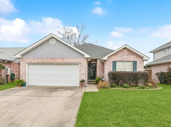 316 River Village Dr, Destrehan, LA 70047