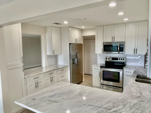 2780 N Riverside Dr APT 703, Tampa, FL 33602