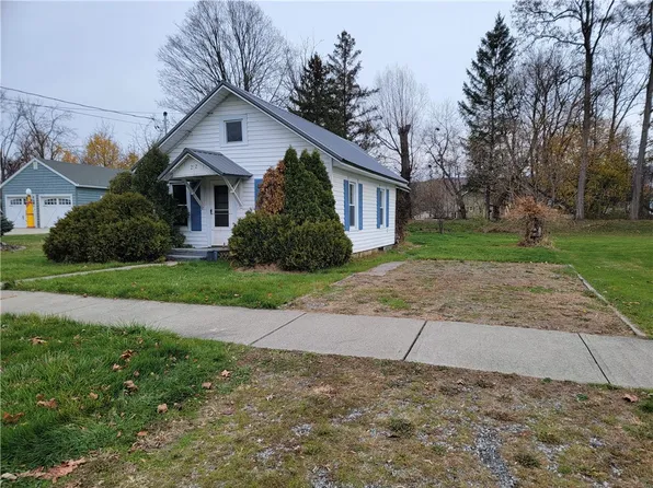 212 Henry St, Montour Falls, NY 14865