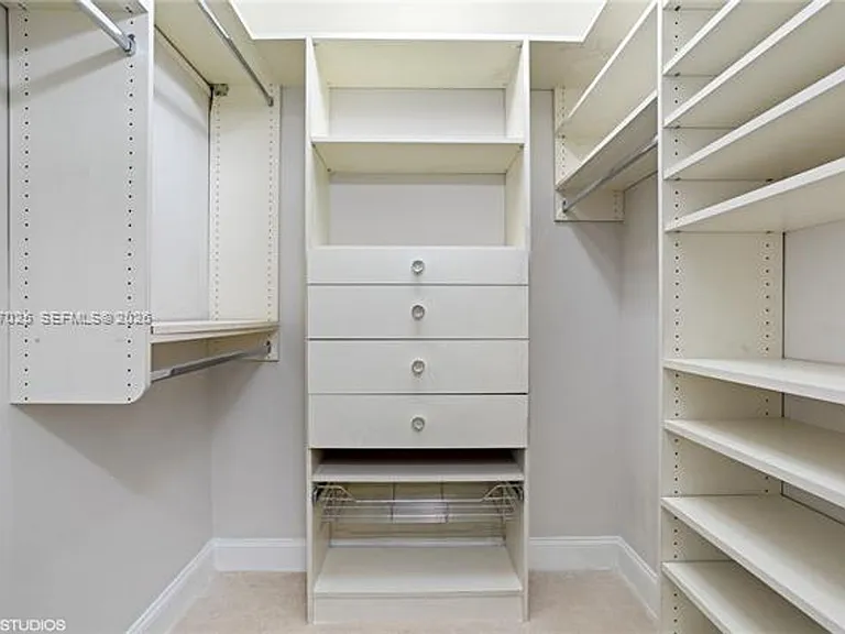 2401 Collins Ave #909 — Photo 8