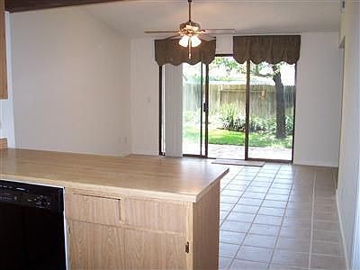 4th image of 7687 Lakewood Park Dr