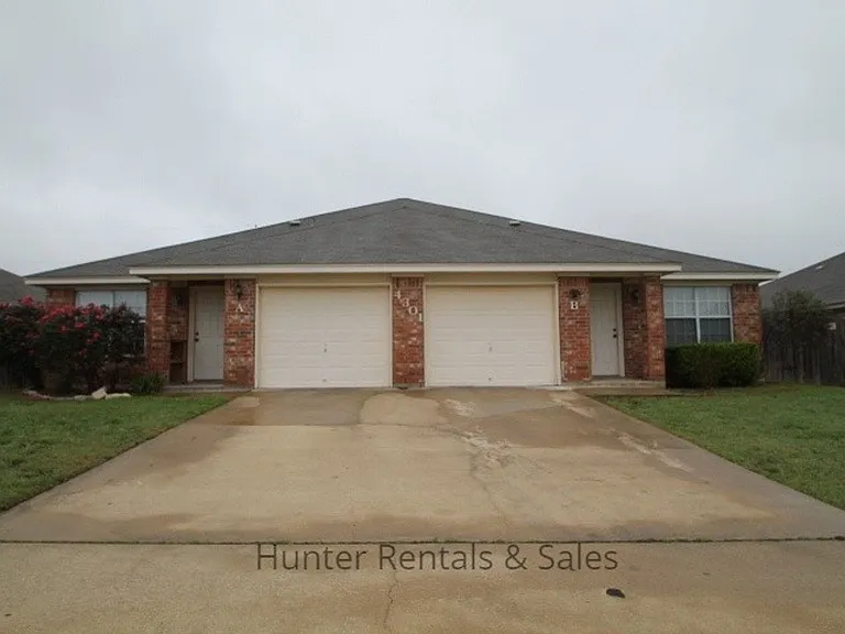 4301B Thunder Creek Dr — Photo 13