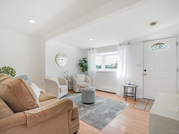 5th image of 26 Old Mill Road