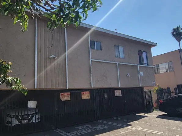 716 W 81st St, Los Angeles, CA 90044