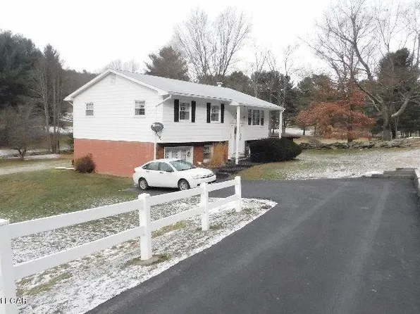 2778 Chase Rd, Shavertown, PA 18708