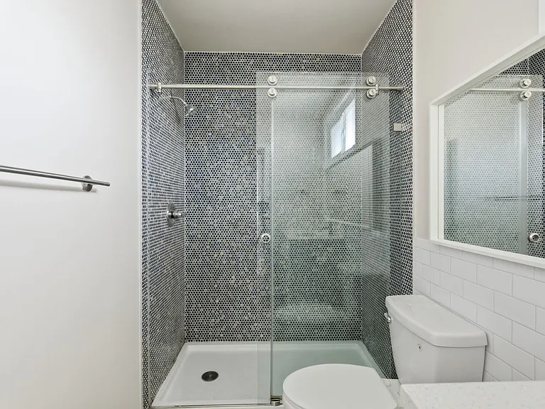 1323 11th Street — Photo 10