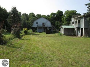 20245 Fewins Rd, Interlochen, MI 49643