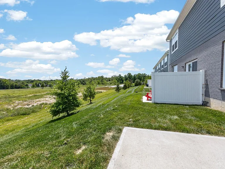5559 Eagle Ct — Photo 52