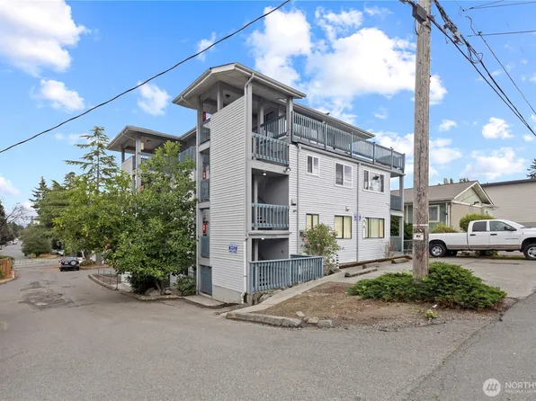 13204 12th Avenue SW, Burien, WA 98146