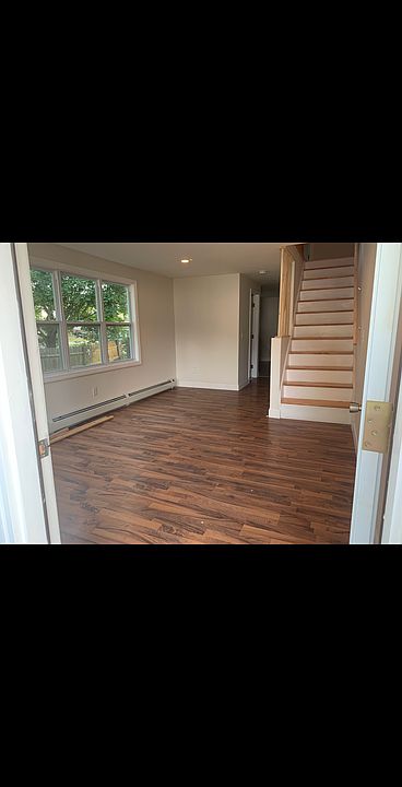 2nd image of 14 Lakewood St