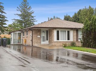 11 Juniper Cres, Brampton, ON L6S 1J9