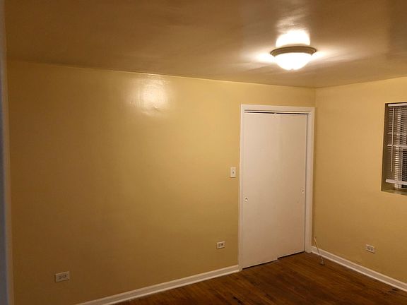 5th image of 8714 S Jeffery Blvd APT 1