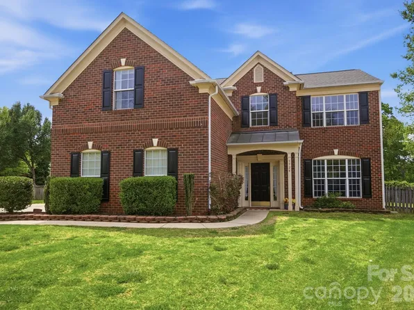 7724 Dinniston Dr, Huntersville, NC 28078