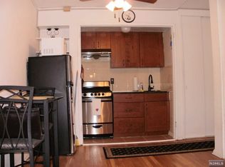 3060 Edwin Ave APT 2D, Fort Lee, NJ 07024