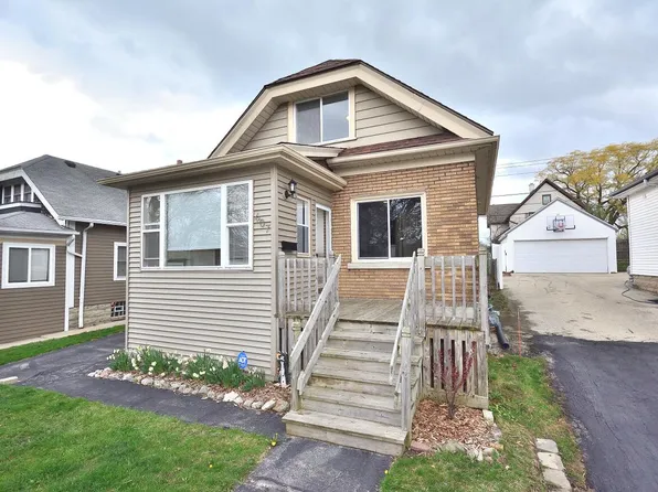 607 S Oak Park COURT, Milwaukee, WI 53214