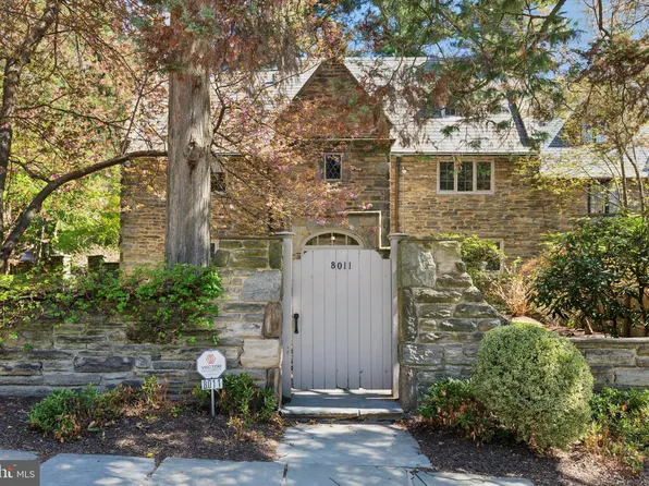 8011 Navajo St, Philadelphia, PA 19118