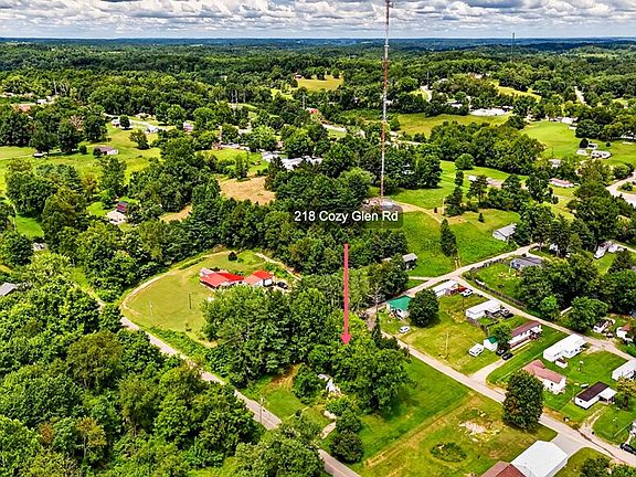 3rd image of 218 Cozy Glen Rd