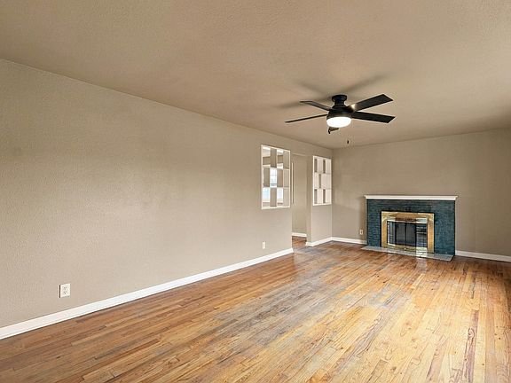 5th image of 2901 E Cleveland Ave