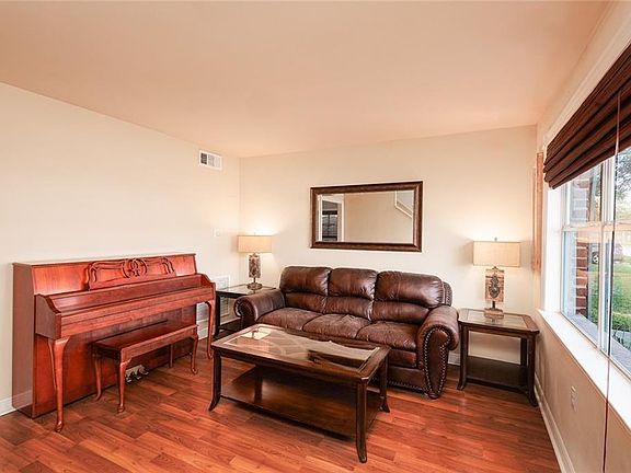 2nd image of 2025 Neyrey Dr