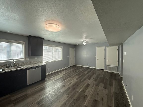 5th image of 2611 U St APT 2