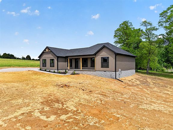 3rd image of 38 Miller Rd