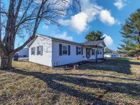 24 Gasser Ln, Cynthiana, KY 41031