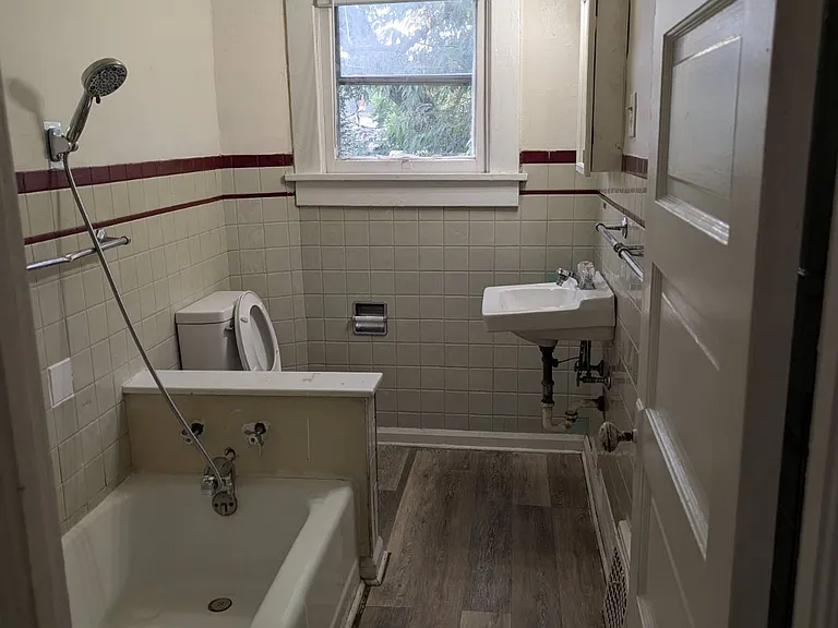 174 W Cambridge St — Photo 6