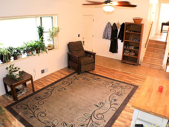 4th image of 1006 N Country Park Dr