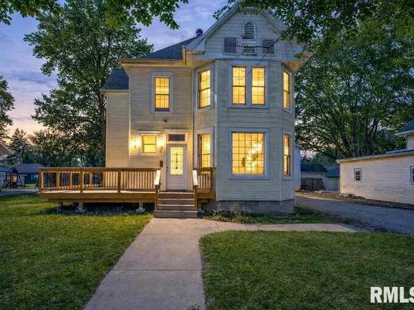 307 N Logan St, Deer Creek, IL 61733