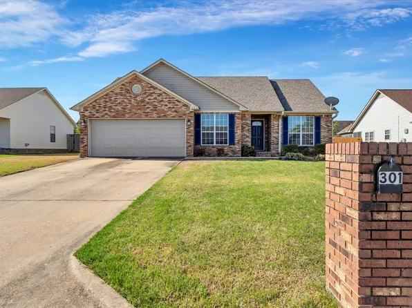 301 Natchez Dr, Jonesboro, AR 72404