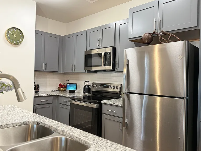 2055 Stanford Ln — Photo 133