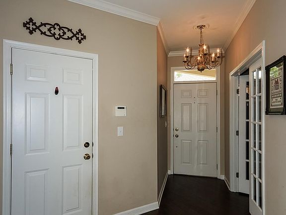 4th image of 6504 Lantana Dr