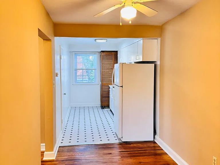 8805 Plymouth St — Photo 15