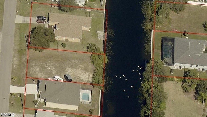 2nd image of 403 SW 26th Pl