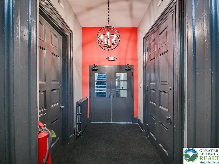 123 N 2nd St #101 — Photo 3