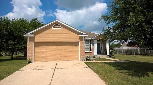 1st image of 120 Willow Dr