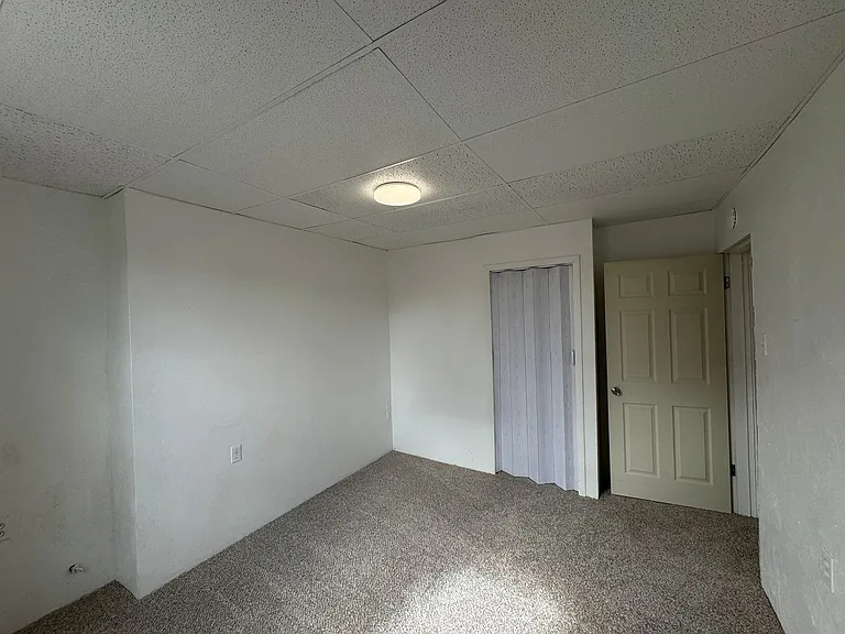 211 Reifert St — Photo 10