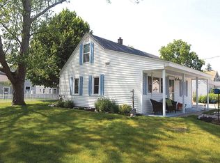 17153 Esther Ave, Spring Lake, MI 49456