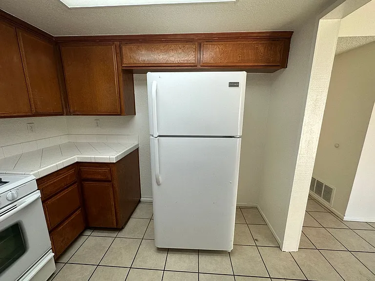 1594 Christopher Ln — Photo 22