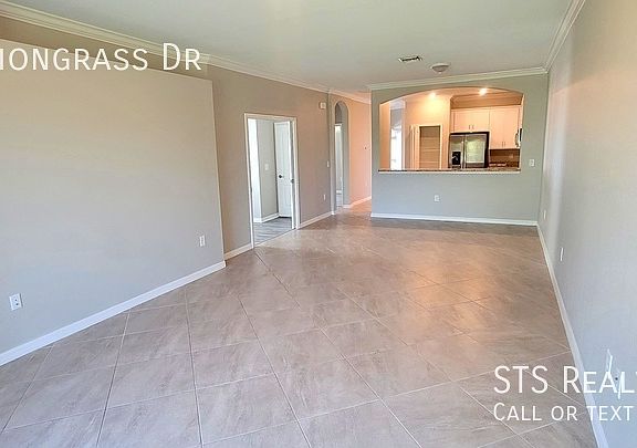 5th image of 4312 Lemongrass Dr