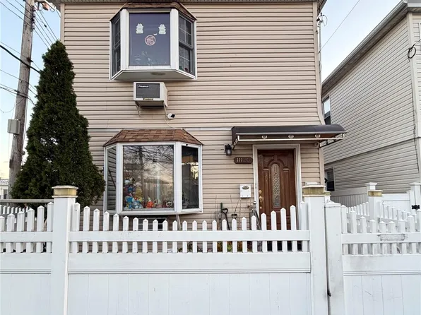 111-20 14th Rd, College Point, NY 11356